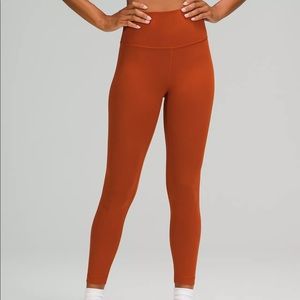 Lulu lemon Wunder Train High-Rise Tight 25’